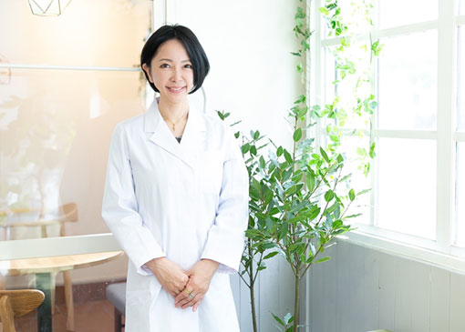 澤原 雅子先生 漢方薬剤師